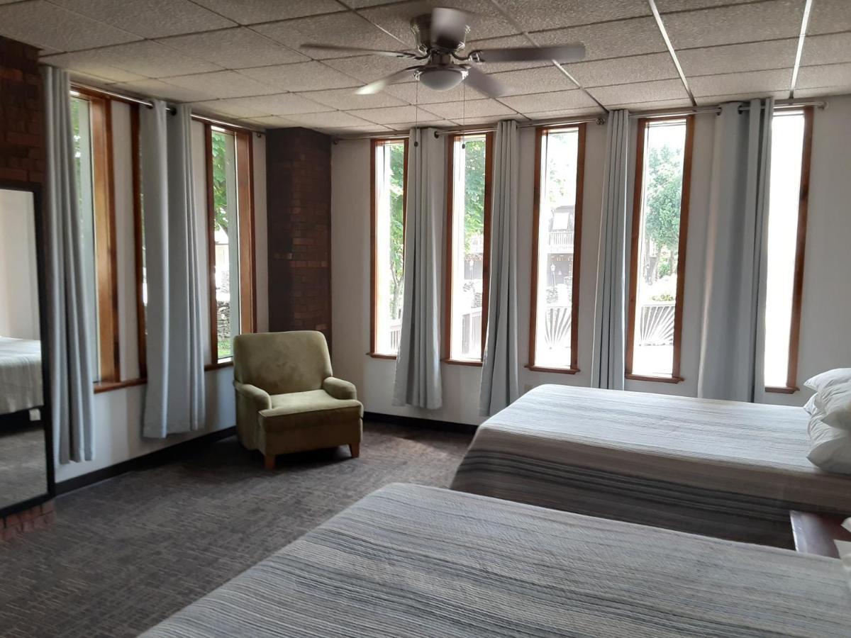 Mountain View Lodge Clifford Εξωτερικό φωτογραφία